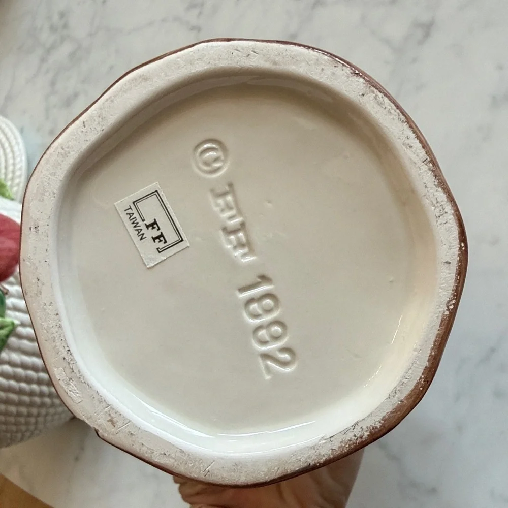 Fitz & Floyd Retired Mediterranean Majolica Fruit Canister 8”